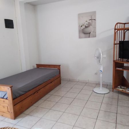 르 카르베 F2 Rez De Jardin Carbet 아파트 외부 사진